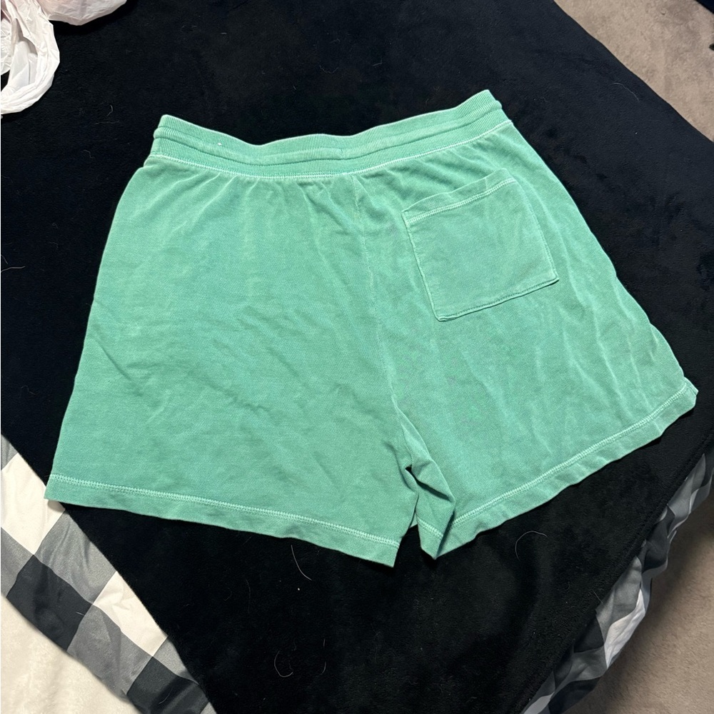 Old Navy Green Women's Sweat Shorts - Picture 4 of 5